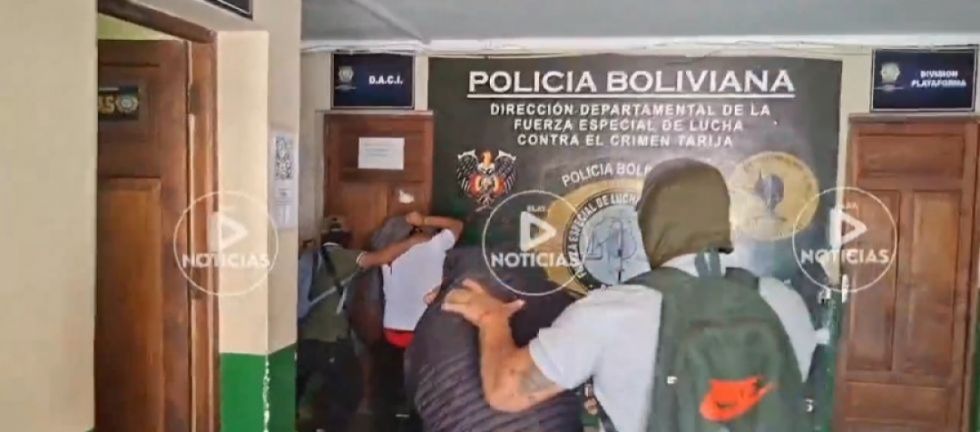 Policía pretendía presentar a presuntos ladrones “El Choco Tristón” y “El Alachi”, su abogado lo impidió