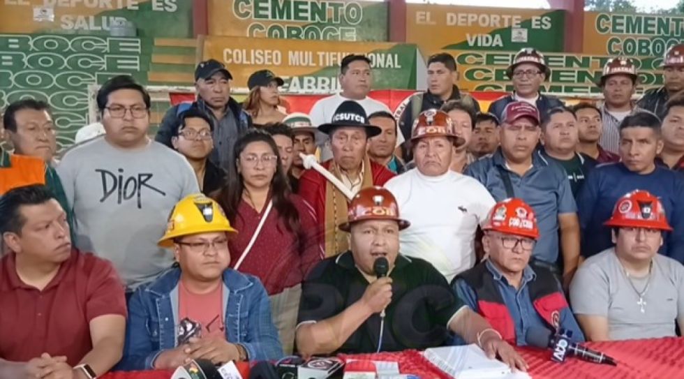 La COB se declara en estado de emergencia y cuestiona decretos del Gobierno