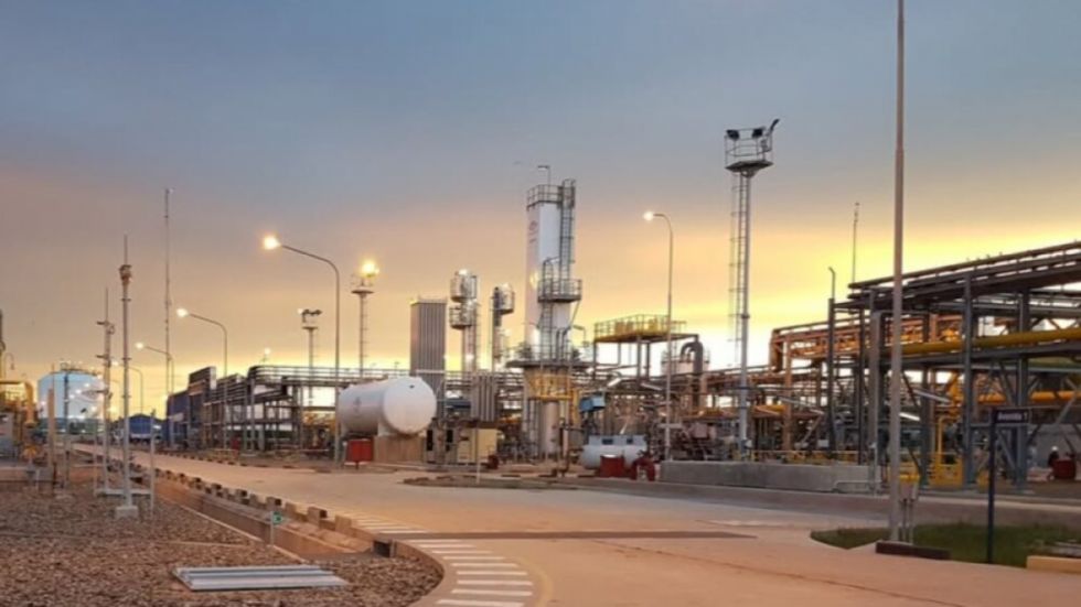 Combustibles, dólar y luz: qué puede cambiar desde enero