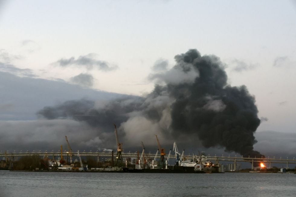 Ucrania daña terminal de petróleo de San Petersburgo