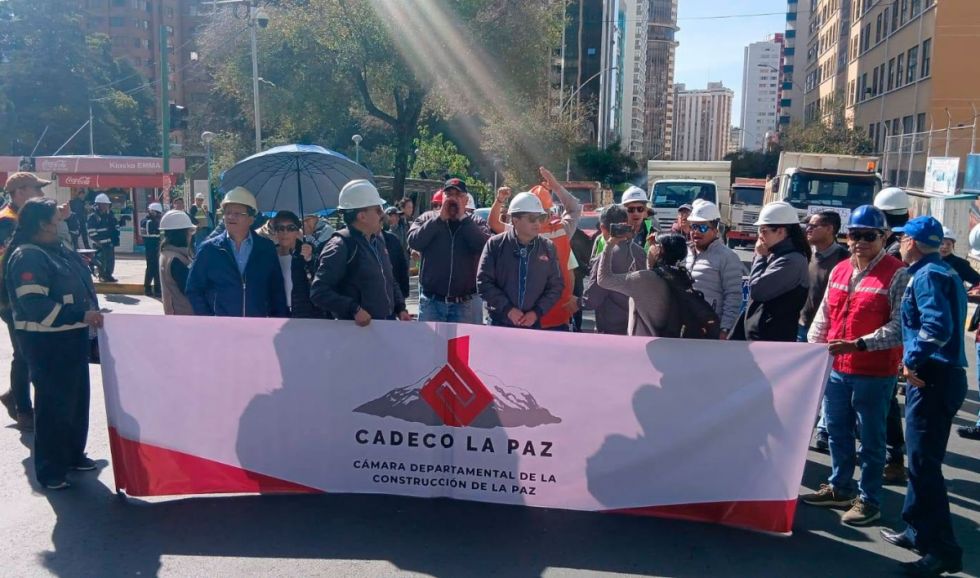 Constructores denuncian incremento “desmesurado” del precio del cemento 