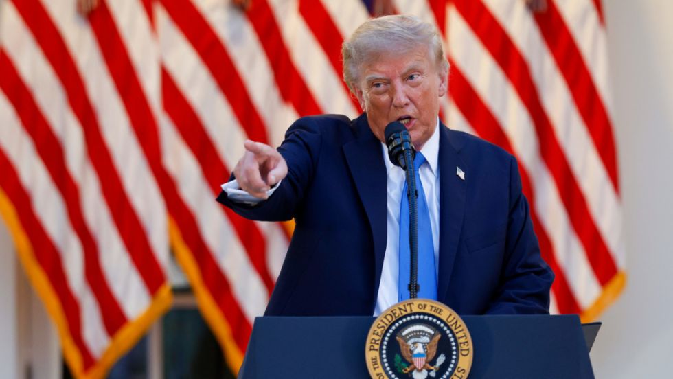 Trump: Nos ocuparemos de Cuba al regreso de Irán