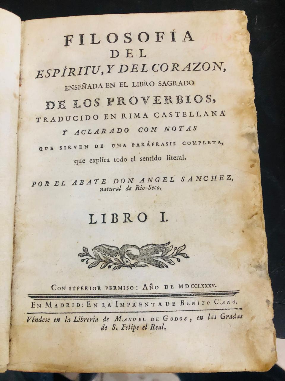 Pura Cepa, El País, Biblioteca, Portachuelo