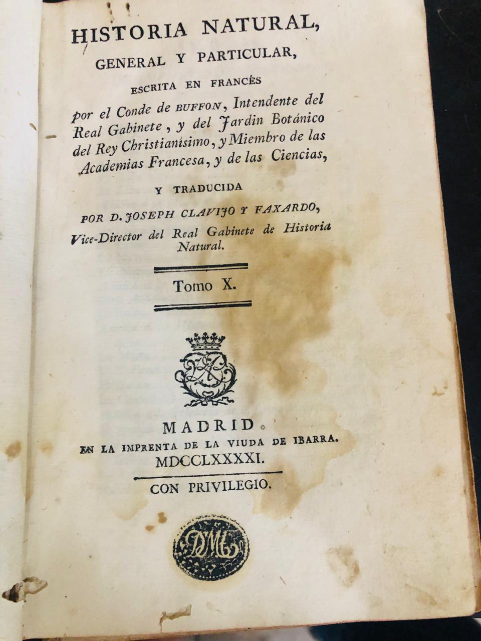 Pura Cepa, El País, Biblioteca, Portachuelo