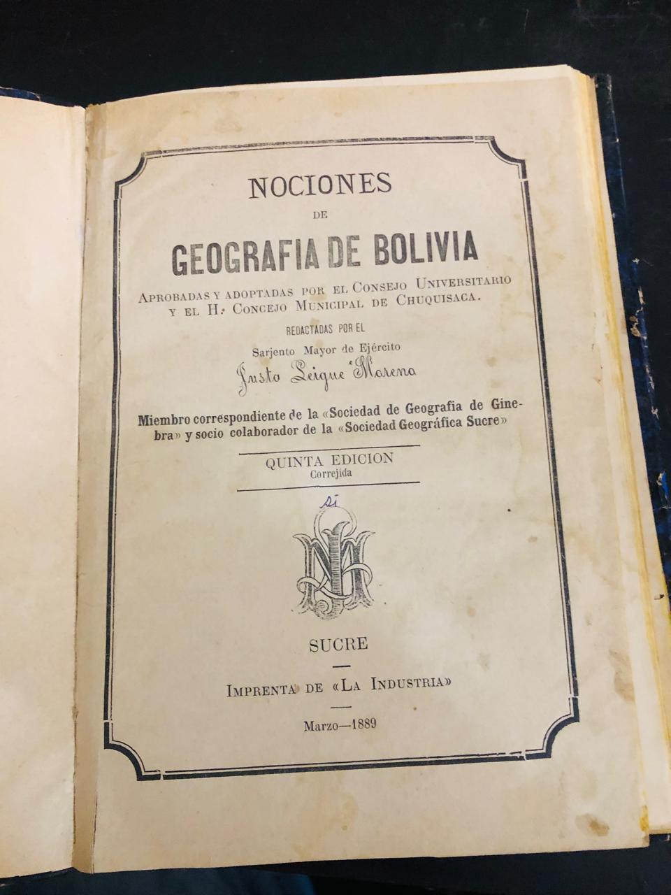 Pura Cepa, El País, Biblioteca, Portachuelo