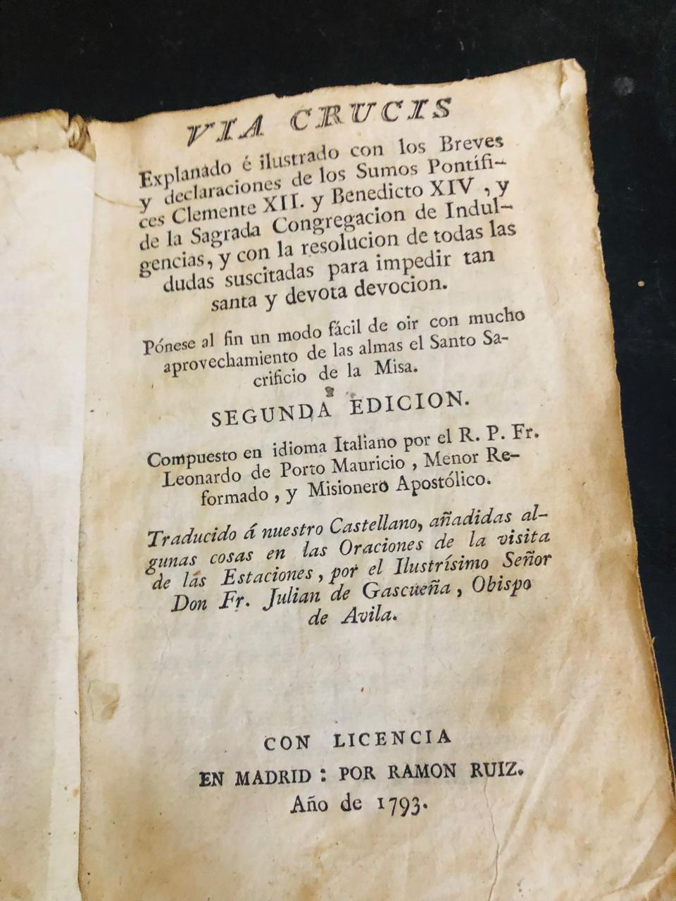 Pura Cepa, El País, Biblioteca, Portachuelo