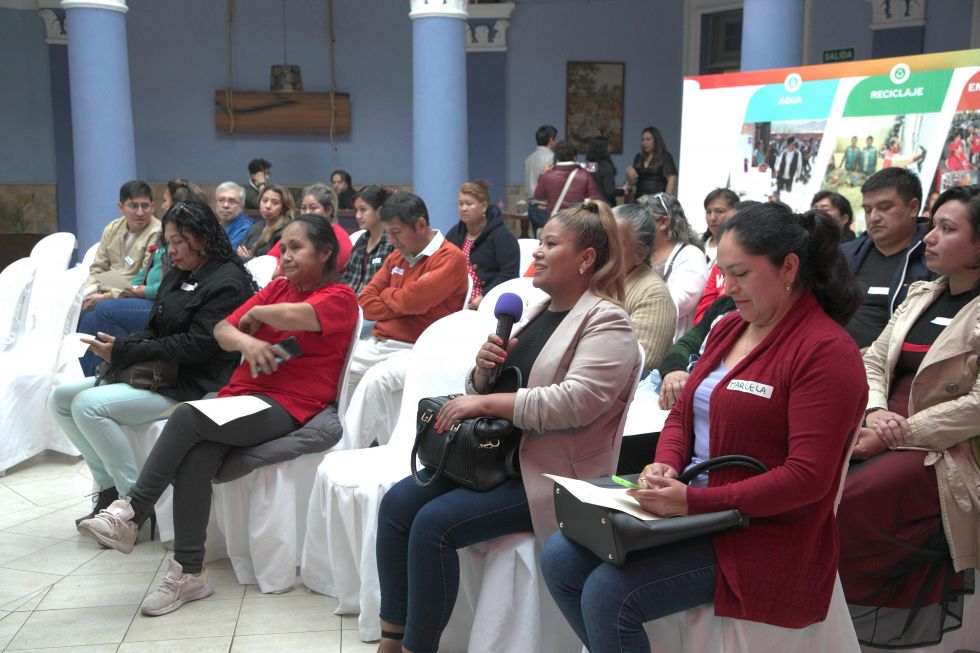 El País, Pura Cepa, Coral Ayoroa