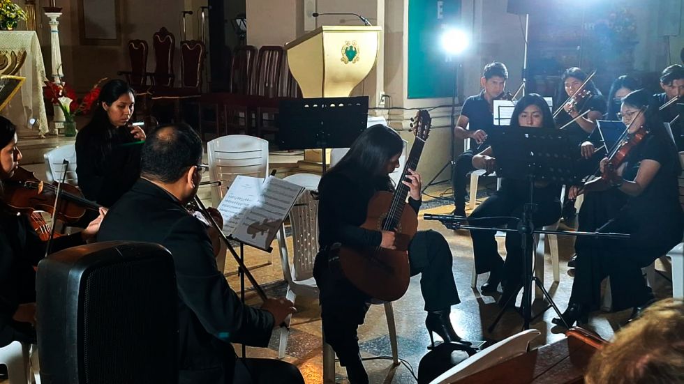 Pura Cepa, El País, World Guitar Day, Flavia Salces