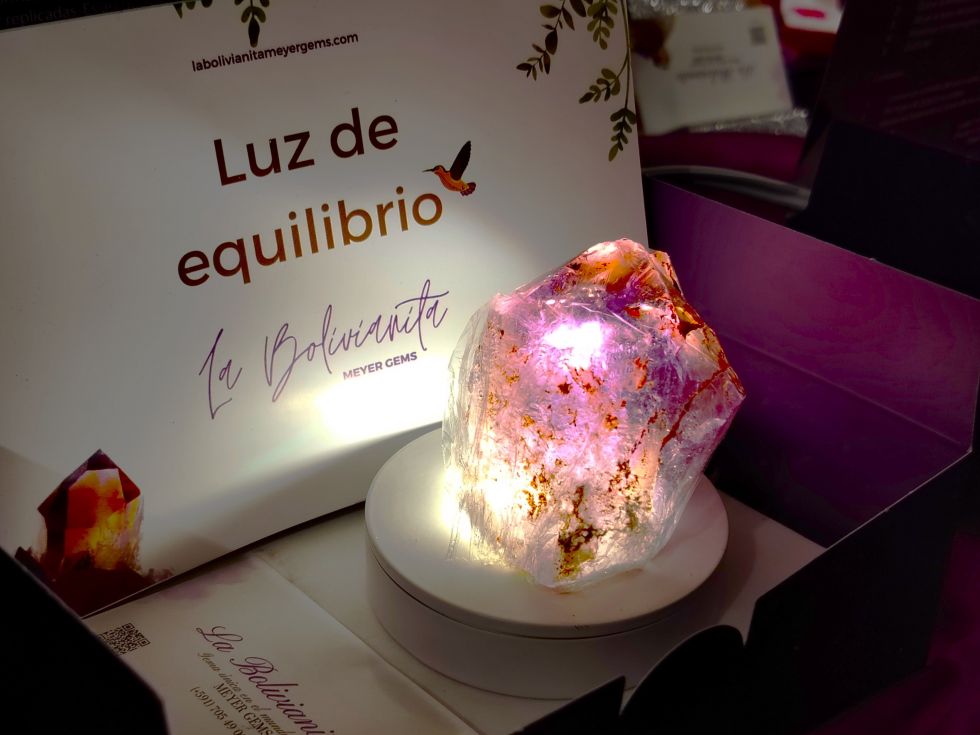 La Bolivianita, Meyer Gems, Tarija, El País