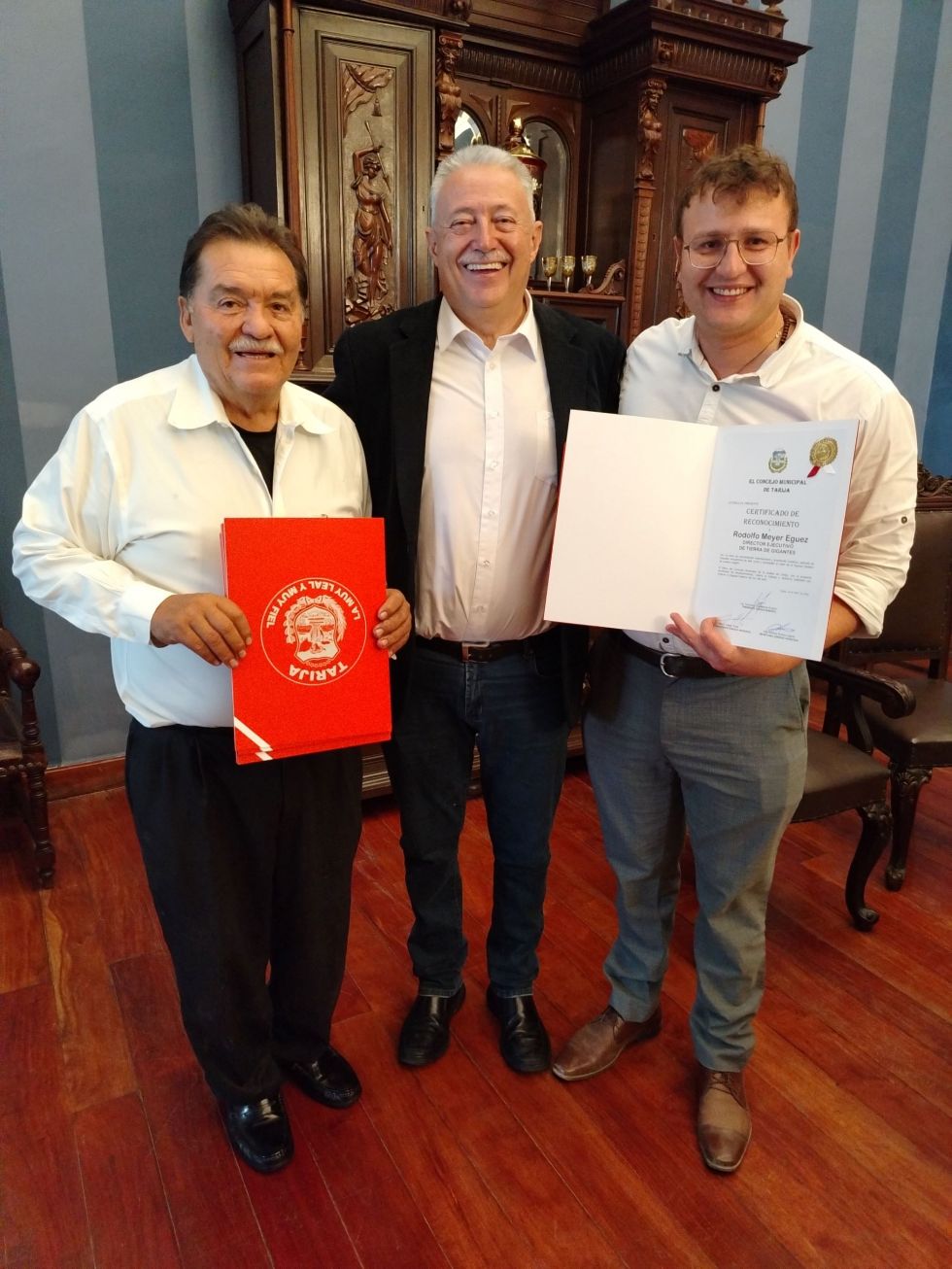 Fernando Castellanos Echazú, Rodolfo Meyer Barraza, Rodolfo Meyer Eguez, Tarija, El País