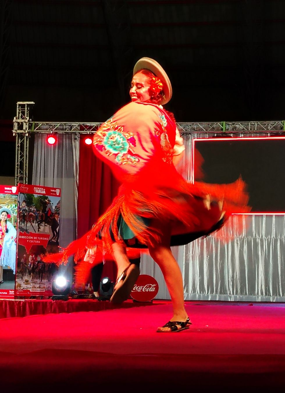El País Tarija Bolivia Pura Cepa Carnaval Chapaco Pasarela Moda 2025 Cultura Gimena Galarza Coca Cola