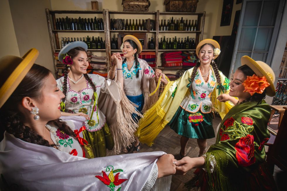 Pura Cepa, El País, Soberanas, Carnaval Chapaco