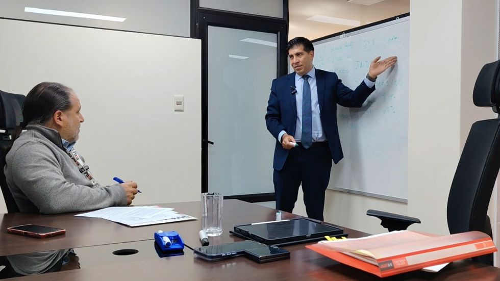 Marcelo Vladimir Fernández Quiroga, El País