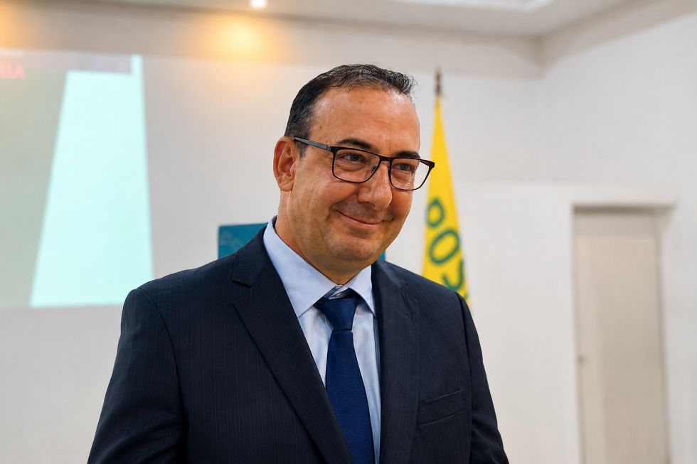 Pedro Cassildo Pascutti, El País