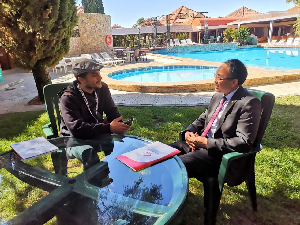 Wang Liang, El País